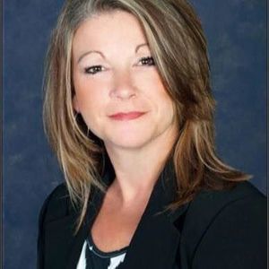 Meet your Posher, Deandra